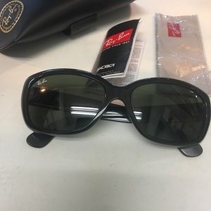 Ray Ban Jackie Ohh sunglasses